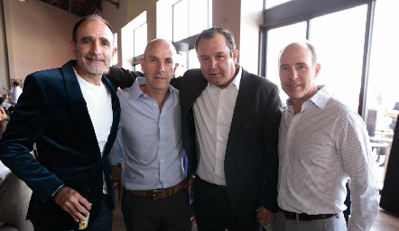  Juan Carlos Abaroa, Juan Carlos Nieto, Humberto Abaroa y Pablo Díaz del Castillo.