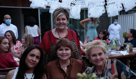  Adela Manzo, Marite Romero, Maru Celis y Lucy Lastras.
