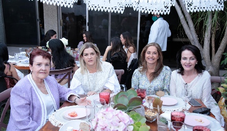  Gela Valle, María  Pizzuto, Paty Gaviño y Lourdes Gómez.