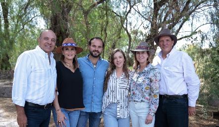 Roberto Alcalde, Bertha Barragán, Rodrigo Alcalde, Pau Martínez, Tawi Garza y Pedro Martínez.