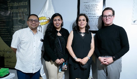  Gustavo Sánchez, Marina Yáñez, Luz Valerio y David Martín del Campo.
