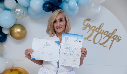  Claudia Vélez Dávila Mención Honorífica.