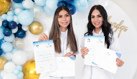  Vero Acosta y Elizabeth Aguirre.