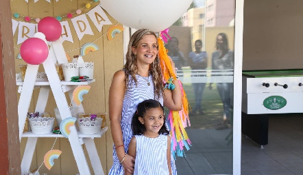  Aurora Irigoyen y María José Compeán.