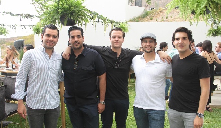  Rodrigo Pérez, José Antonio Alonso, José Francisco Alonso, Rafael Alonso y Mauricio Tobías.