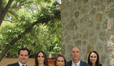  José Jaime, Iñigo Herrera, María Fernanda, Patricia, Enrique y Andrea Pérez.