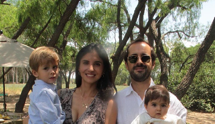  Familia Romo Torres.