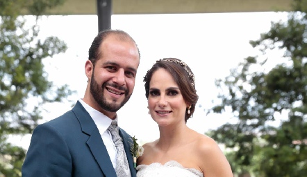  Brohim Tanus y Jessica Medlich ya son esposos.