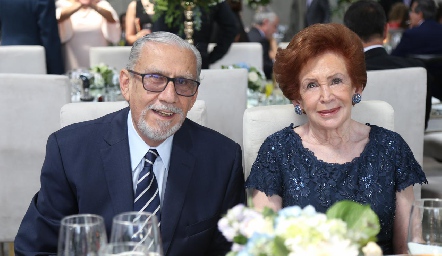  Alberto Ayala y Margarita Gallegos.