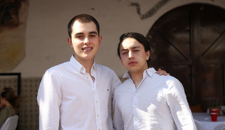  Diego Castillo y Rodrigo Padilla.