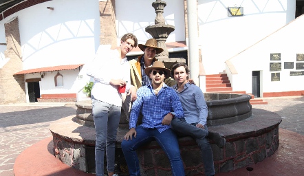  Javier Hernández, Oscar Vera, Juan Pablo Payán y Mateo Guerra.