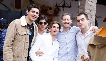  Mauricio Abaroa, Carlo Pizzuto, Javier Hernández, Daniel Estrada y Diego Castillo.