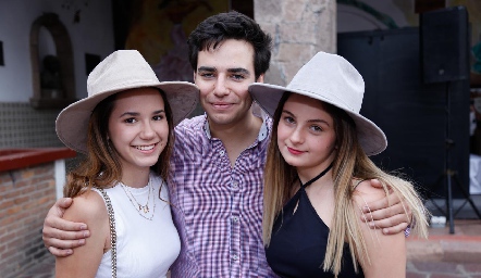  Gran tarde.