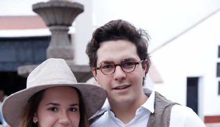  Alejandra Contrera y Javier Duarte.