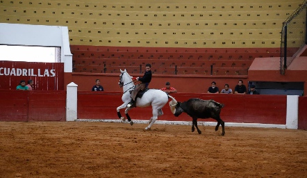  Eduardo Zendejas.