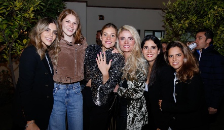  Claudia Mahbub, Greta Pairo, Bety Hernández, María Lorca, Maribel Rodríguez y Macarena Gómez.