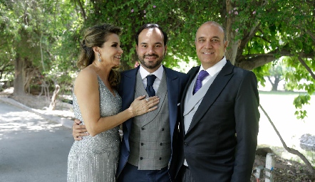  Bertha, Rodrigo y Roberto Alcalde.
