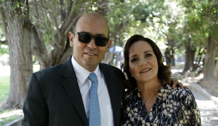  Alejandro Villalobos y Sandra Estua.