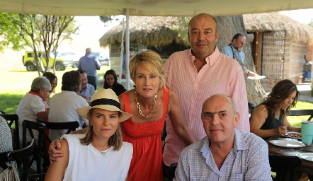  Güera Valle, Antonio Lozano, Francine Coulón y Caly Hinojosa.