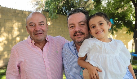  Antonio Lozano, Ramón y Celina Meade.