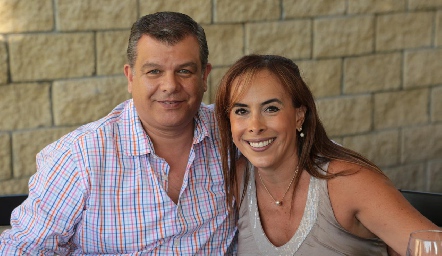  Luis Arturo Estrada e Iliana Rodríguez.