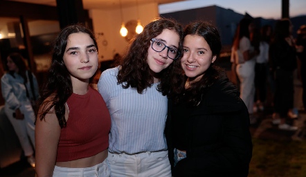  Camila, Xaviera y Ana Pau.