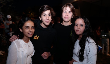  Lili, Daniel, Agustín y Fátima.