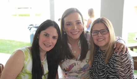  Laura Martínez, Ana Rosa Guerra y Catalina Mercado.
