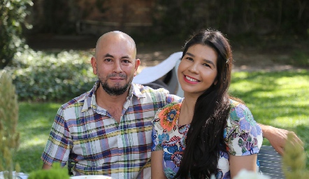  Gloria Alvarado y Javier Oropeza.