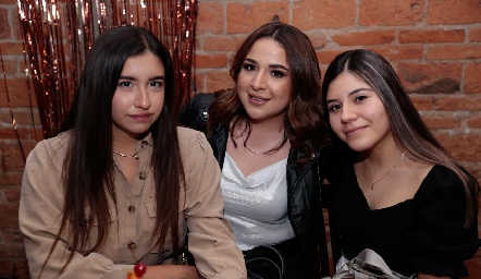  Amigas.