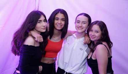  Ana Cris Almazán, Constanza Sarquis, Montse Estrada y Mariana Flores.