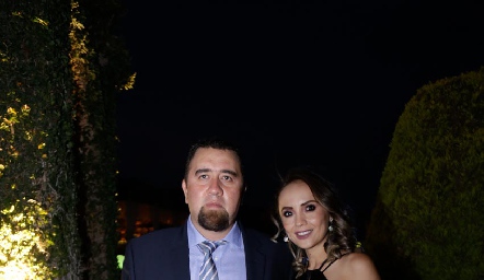  Erick González y Leslie García.
