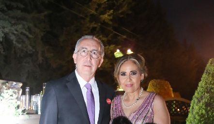  Héctor González y Sofía Campuzano.