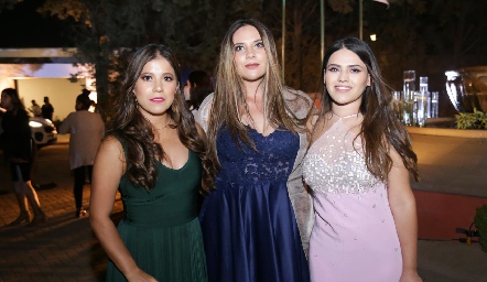  Ivette, Giovanna y Mariana.