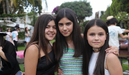  Sofía, Carmina y Camila.