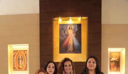  Lorena Orozco, Sandra Sánchez, Raquel Álvarez, Carla Sáenz, Lupita Escobar e Isabela.