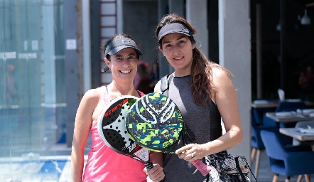  Ana Paula Gutiérrez y Lorena Ortiz.