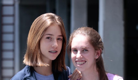  Apoyando a las hermanas Pérez.