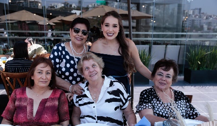 Martha Hernández, Sofía Dorantes, Bertha Castillo, Margarita Silvestre y Coco de la Torre.
