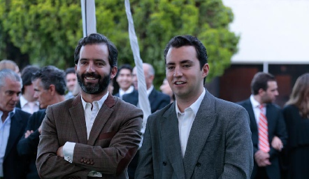  Joaquín y José Julián Olmos.