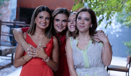  Vale Ramos, Ceci Ponce, Emilia García y Daniela Calderón.