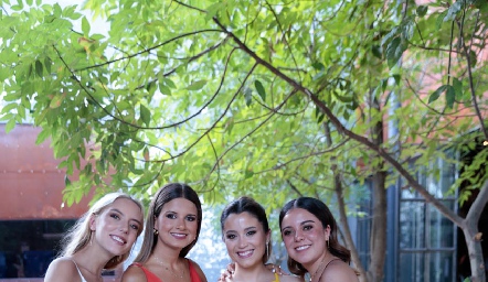  Emilia García, Valeria Ramos, Inés González y Selene Rosales.
