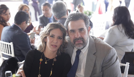  Liliana Fernández y Fernando Abaroa.