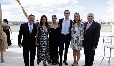  Rodrigo Gómez, Mónica Galarza, Lorea Gómez, Marcelo Rodríguez, Meritchell Galarza y Gerardo Rodríguez.