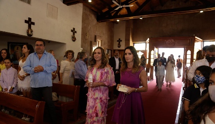  Primera Comunión de Silvana y Marcelo Estrada.