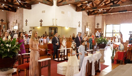  Primera Comunión de Silvana y Marcelo Estrada.