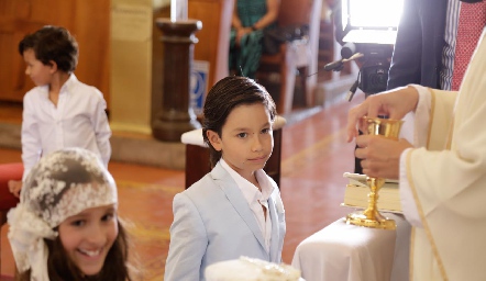  Primera Comunión de Silvana y Marcelo Estrada.