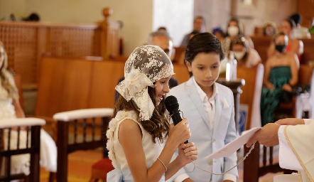  Primera Comunión de Silvana y Marcelo Estrada.