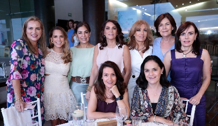  Patricia del Bosque, Pau Aguirre, Verónica García, Raquel Altamirano, Araceli Foyo, Coco Mendizábal, Alicia Gallegos, Martha López y Gladys Rangel.