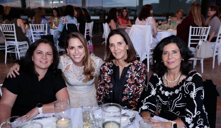  Claudia Ávila, Pau Aguirre, Pilar Martínez y Adriana Díaz de León.